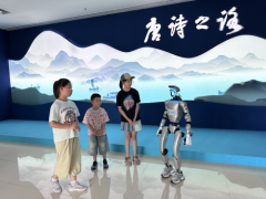 并正在达到每个点位后触发响应的讲解内